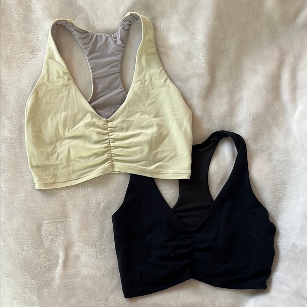 Set of Two Sports Bras in Black and Light Yellow
